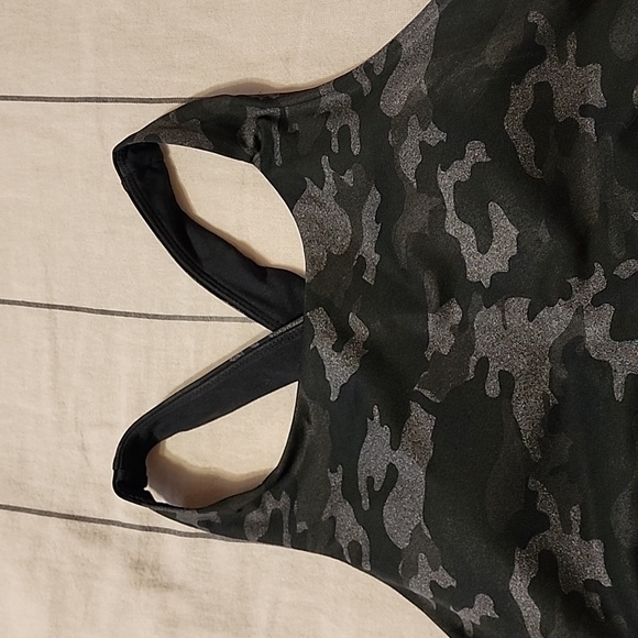 Fabletics Bra - Picture 2 of 5